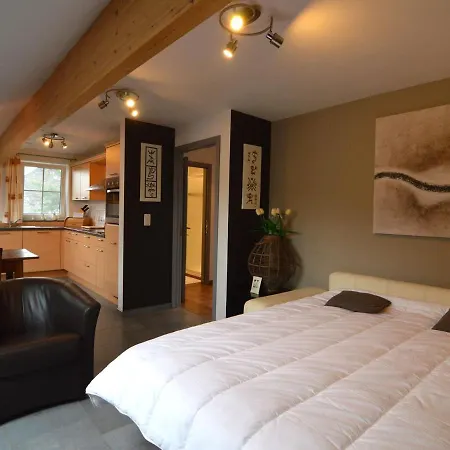 Heritage In With Jacuzzi Holiday home