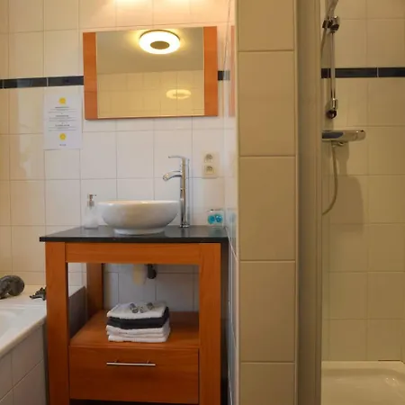 Holiday home Heritage In With Jacuzzi